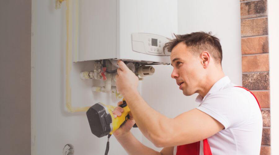 Expert burst pipe repair services in Summersville, MO